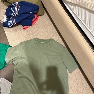 Abercrombie & Fitch Olive Green Short Sleeve Crew Tee
